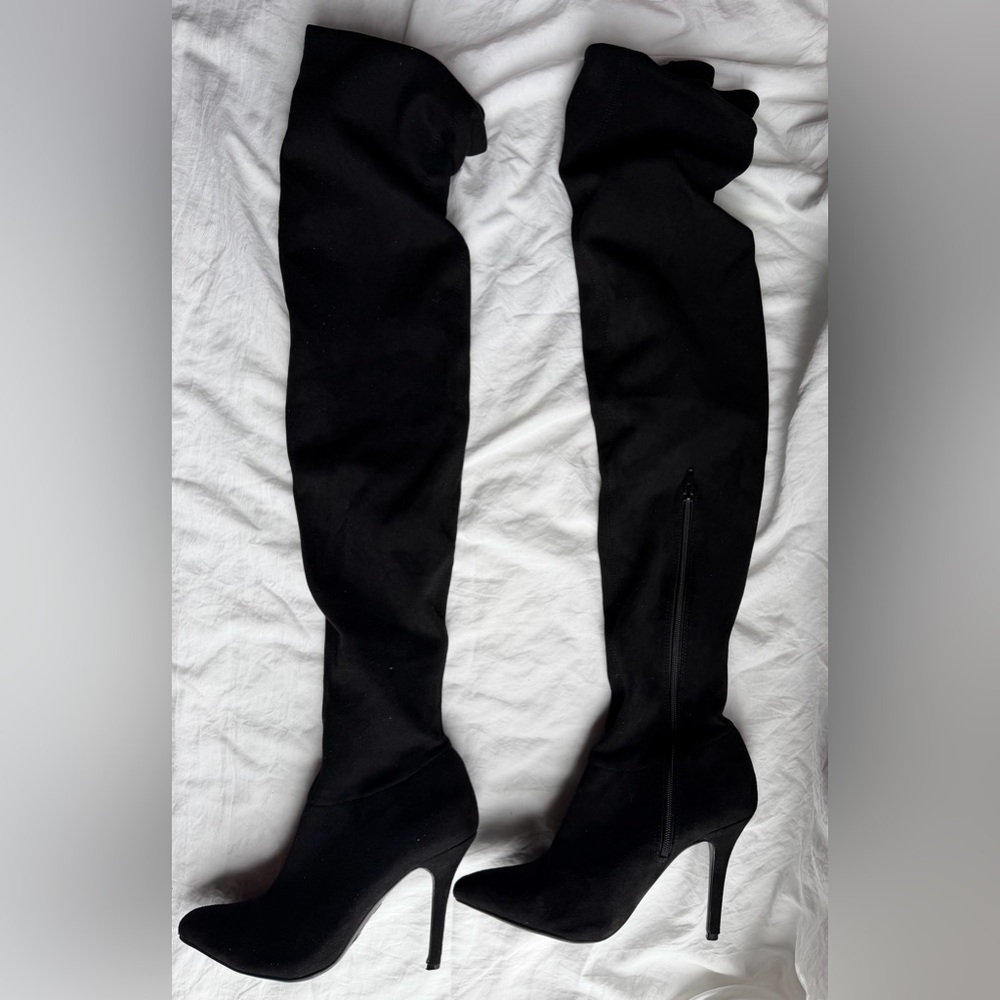 Anne Michelle Black Heels - Picture 6 of 9